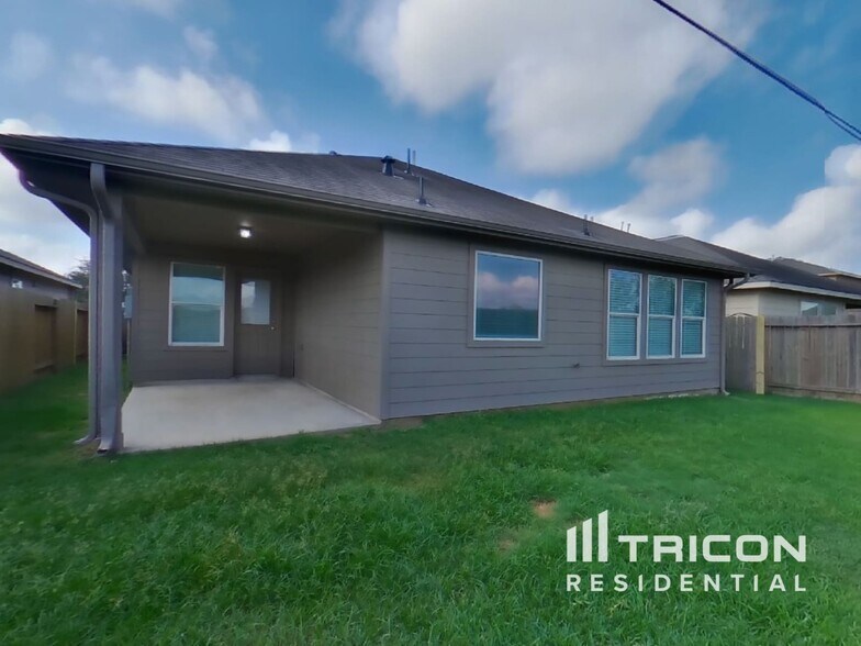 Building Photo - 10818 Harston Dr