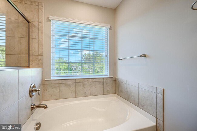 Building Photo - 9768 Powder Hall Rd