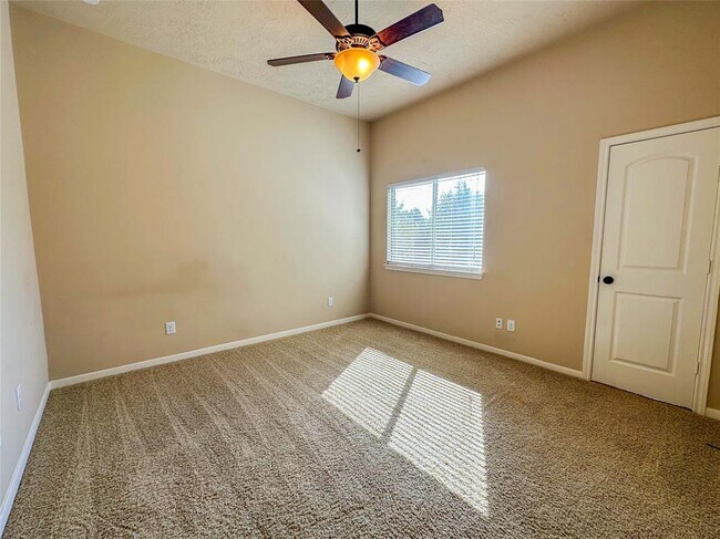 Building Photo - 135 E Canyon Wren Cir