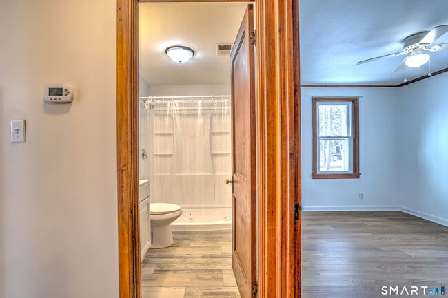 Building Photo - 127 Mulberry St