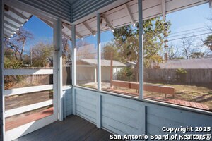 Building Photo - 422 E French Pl