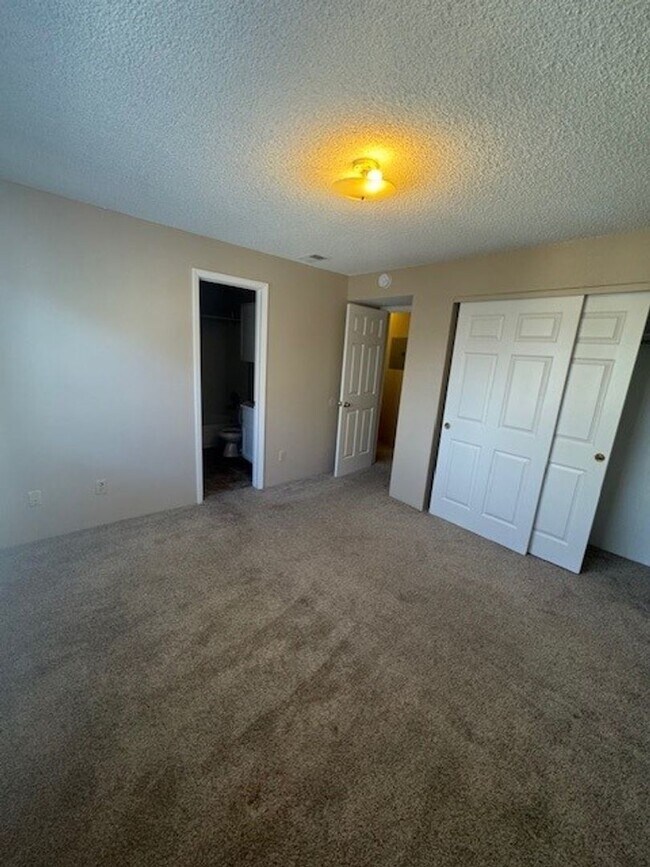 Building Photo - Powderhorn Condo