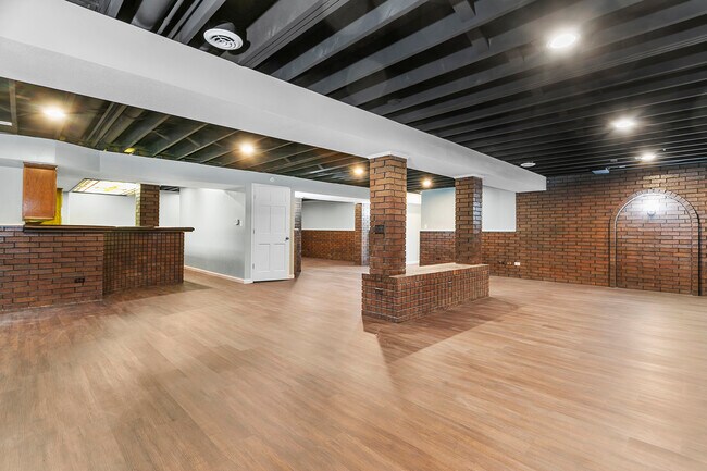 Building Photo - 4612 NW Bramble Trail