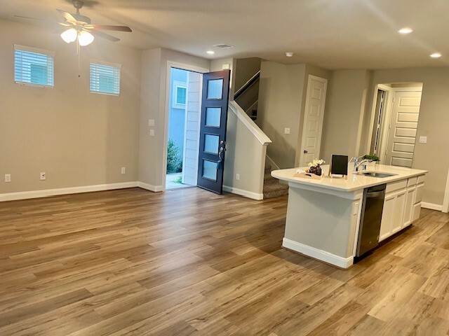 Building Photo - 3115 Flower Market Ln