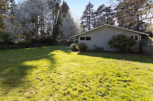 Building Photo - Available Beautiful Single-Level Home with...