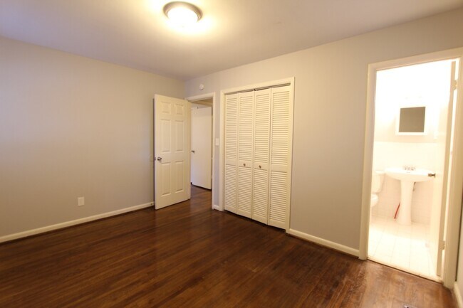 Building Photo - Great House with Fresh New Updates!!  Better Hurry!!