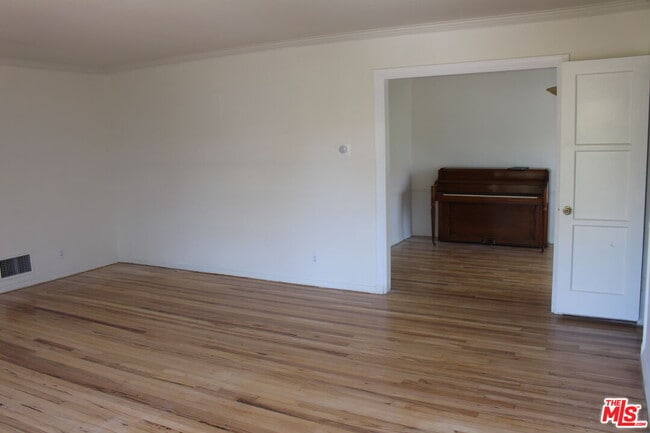 Building Photo - 1606 Glendon Ave