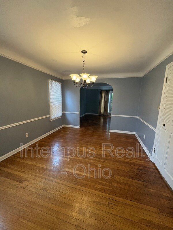 Building Photo - 3882 Faversham Rd