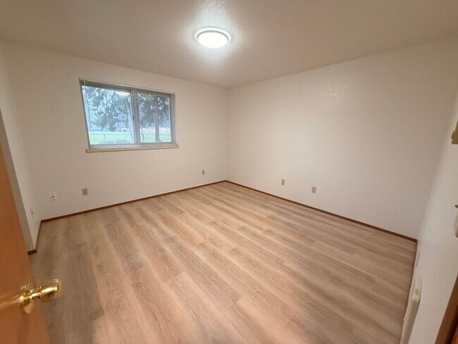 Building Photo - PHYLLIS MASHBURN TRUST