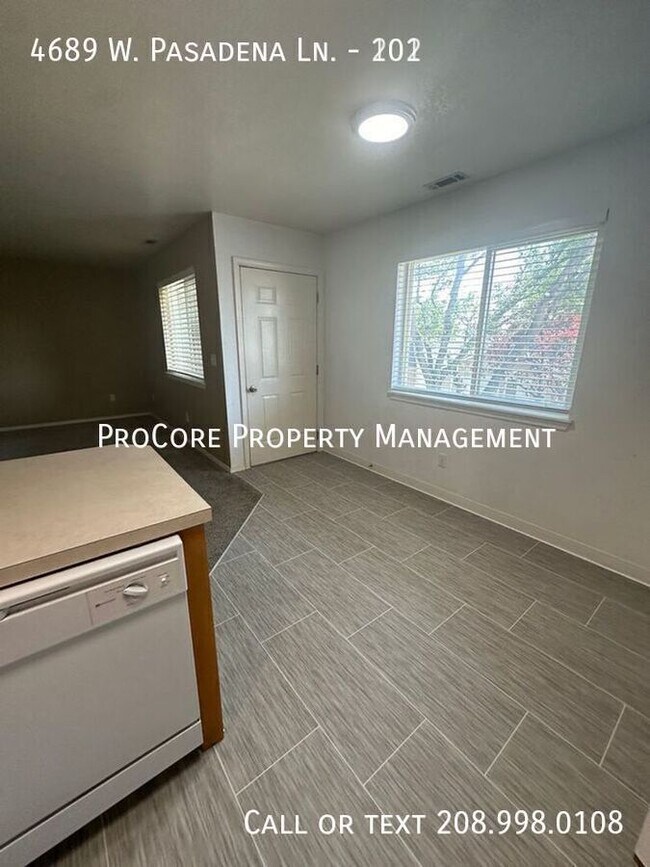 Building Photo - 2 Bedrooms, 2 Baths Ground Floor Unit in D...