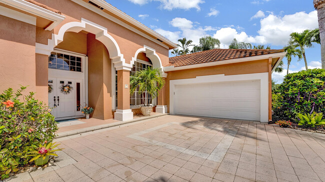 Building Photo - 71 Cayman Pl