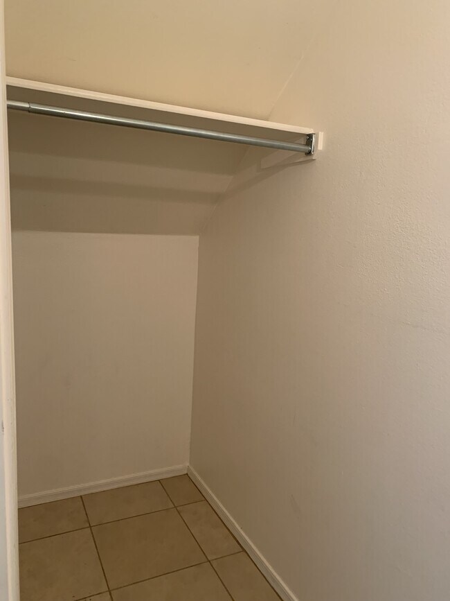 Building Photo - 6796 S Parliament Dr