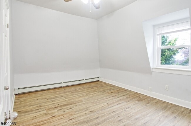 Building Photo - 1076 Fulton St