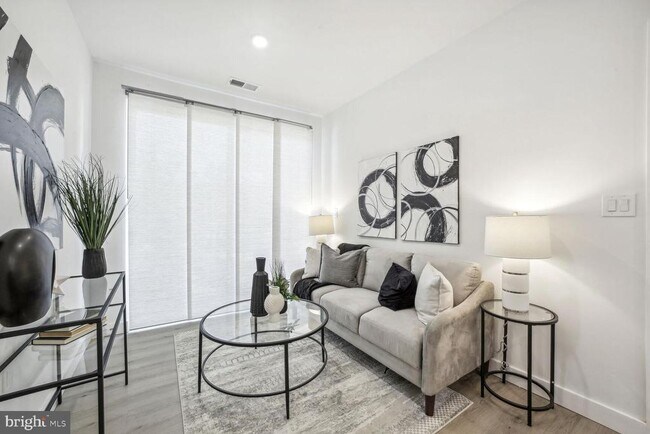 Building Photo - 2495 Alabama Ave SE