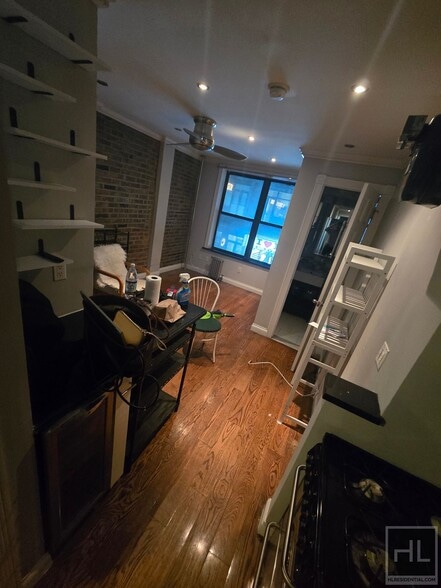 Building Photo - MULBERRY ST.