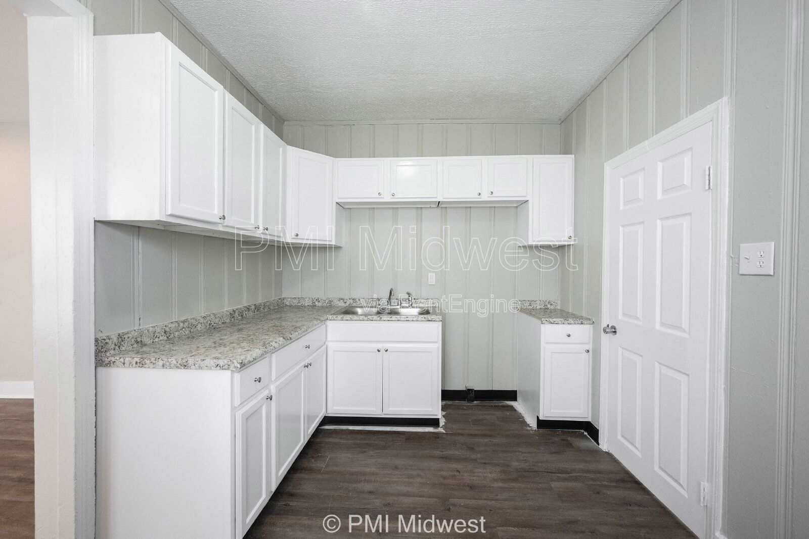 Building Photo - 101 N State Ave