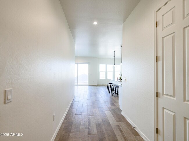 Building Photo - 11000 Cove Dr