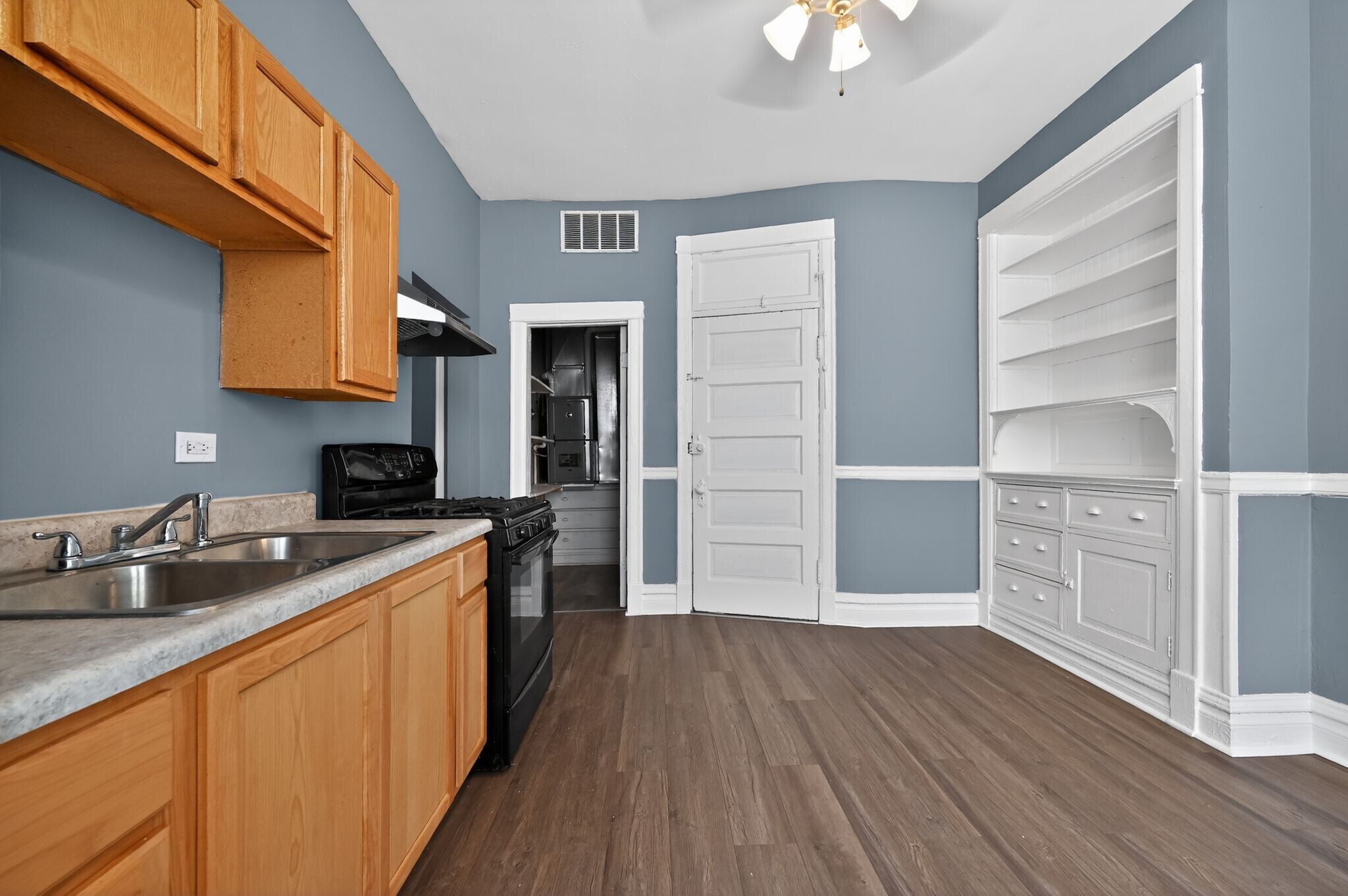 Building Photo - 3542 W 24th St