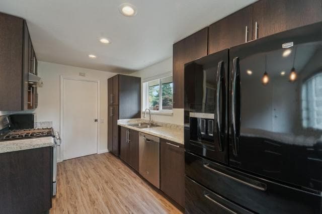 Building Photo - 3 bedroom in Seattle WA 98133