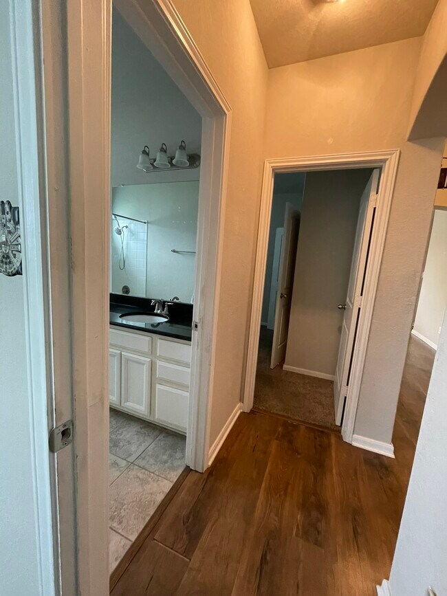 Building Photo - 2942 Oak Branch Ridge
