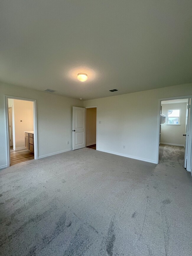 Building Photo - 14839 Vance Jackson Rd