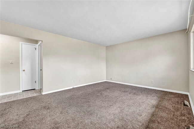 Building Photo - 15 Filmore Ave