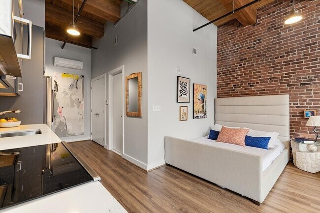 Building Photo - 63 Melcher St