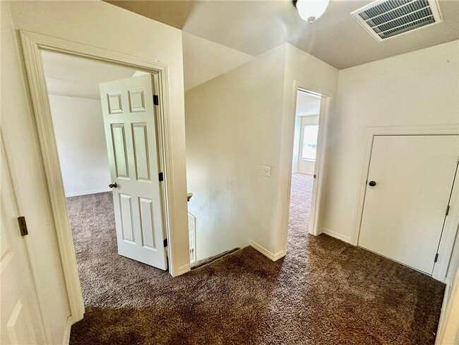 Building Photo - 5217 S 62nd St
