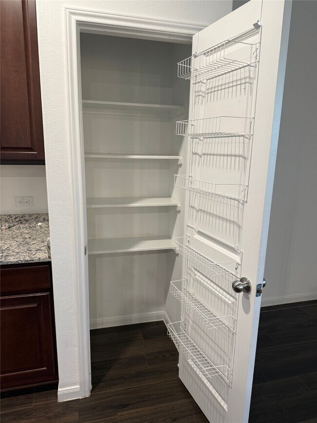 Building Photo - 17907 Baleage Ln