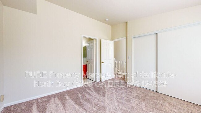 Building Photo - 520 Laurel Grove Cir