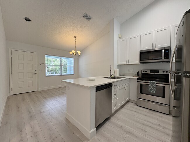 Building Photo - 133 Wading Bird Cir