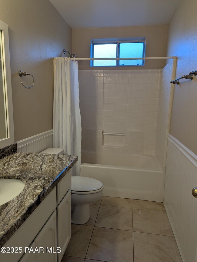 Building Photo - 4381 N Lone Cactus Dr