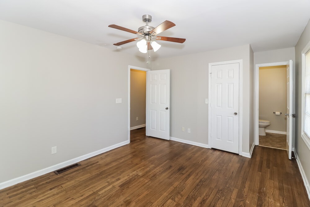 Building Photo - 454 New St