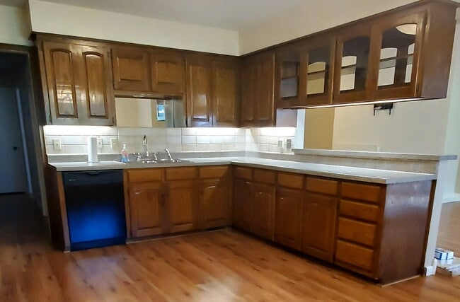 Building Photo - 5532 E 61st Pl