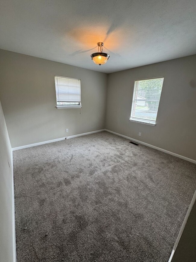 Building Photo - 6332 Winwood Dr