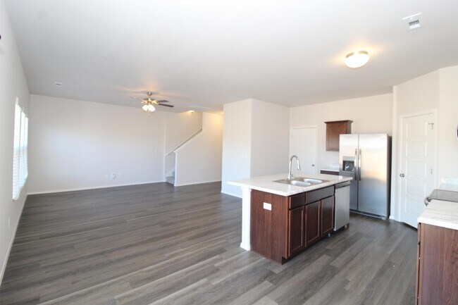 Building Photo - 3321 Gulley Ln