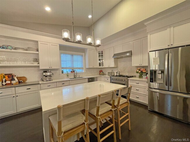 Building Photo - 1019 Grove St