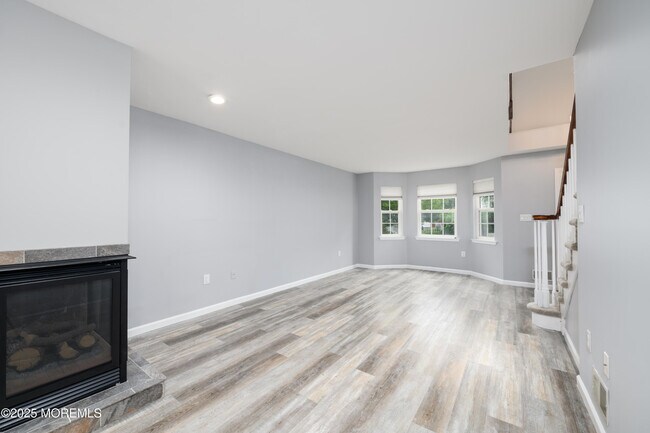 Building Photo - 75 Mckinley Dr