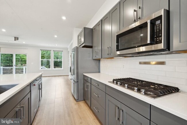 Building Photo - 3034 Declan Way