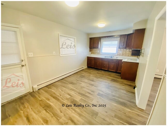 Building Photo - 333 Ellis St