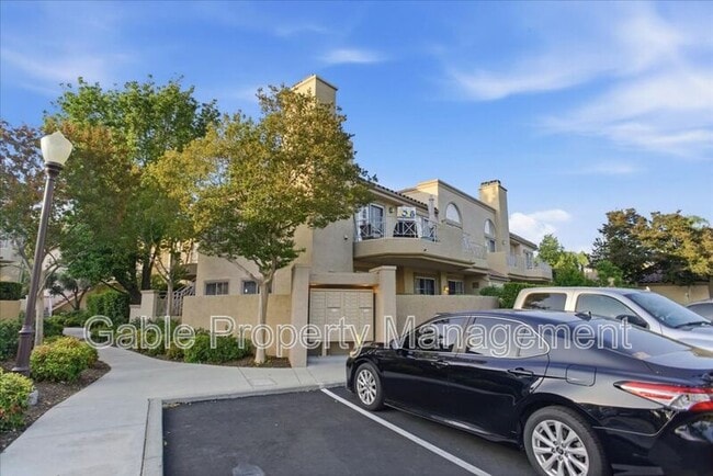 Building Photo - 23903 Del Monte Dr.