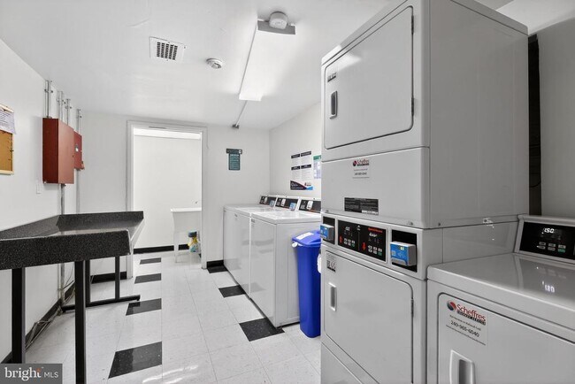 Building Photo - 7505 Democracy Blvd