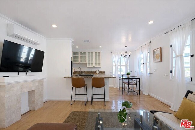 Building Photo - 1212 10th St