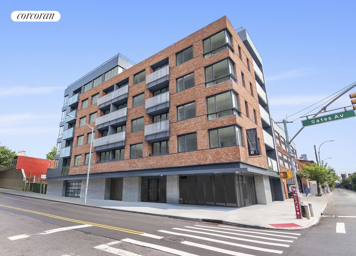 Building Photo - 322 Gates Ave