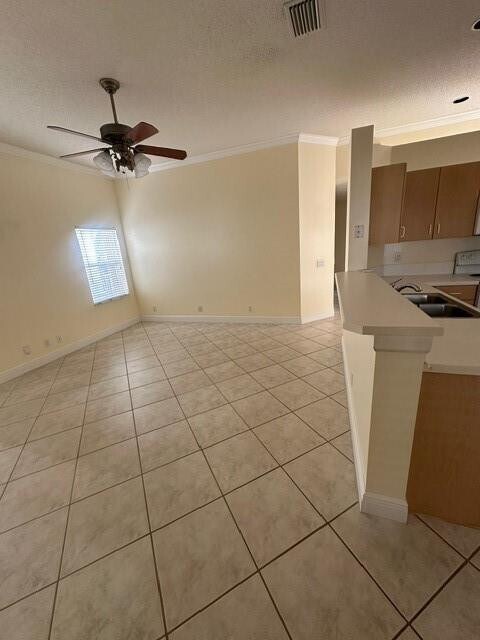 Building Photo - 1572 Banyan Way