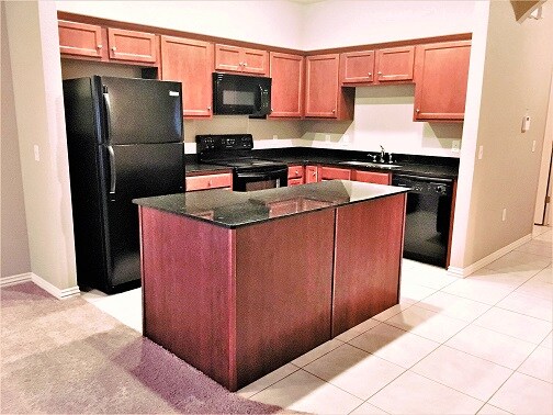 Building Photo - 3235 W Montrail Pl