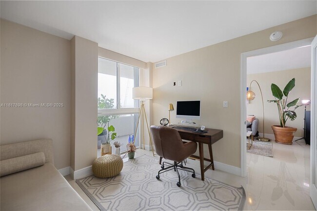 Building Photo - 3200 Collins Ave