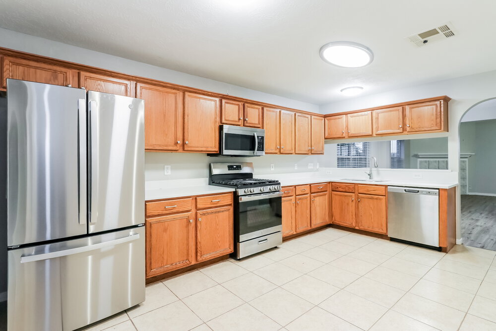 Building Photo - 22835 W Waterlake