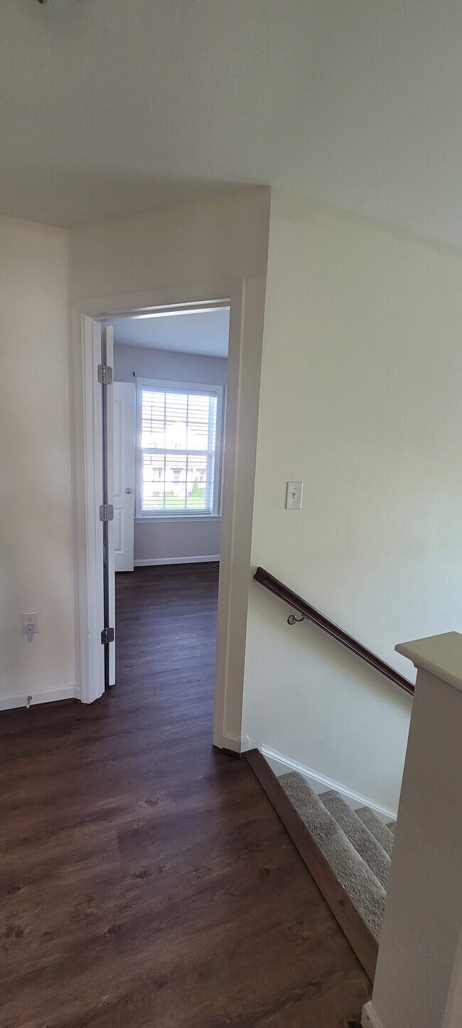 Building Photo - 342 Mcwharton Way