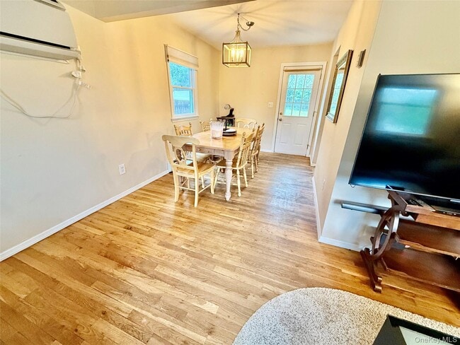 Building Photo - 22 Van Wicklen Ct